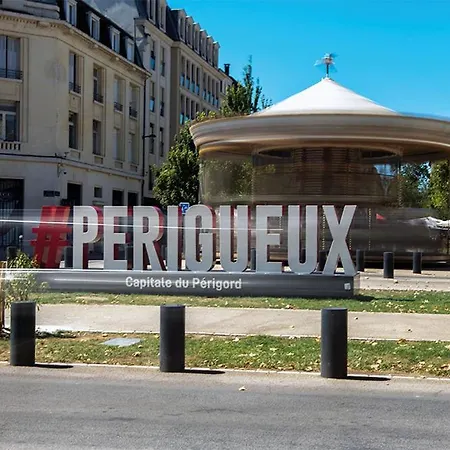 Apartment 2 Lumineux-hyper Centre A Pied-parking A Proximite Perigueux